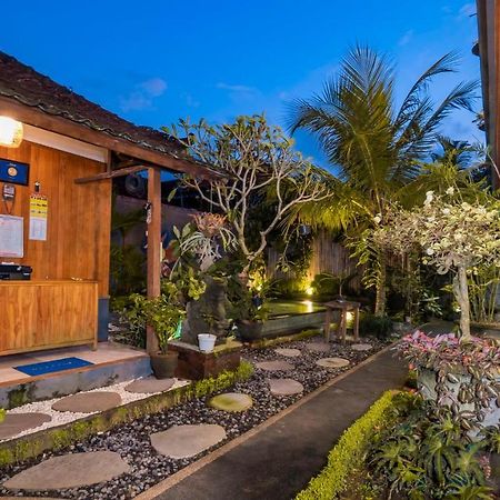 Saka House Hotel Ubud Exterior foto