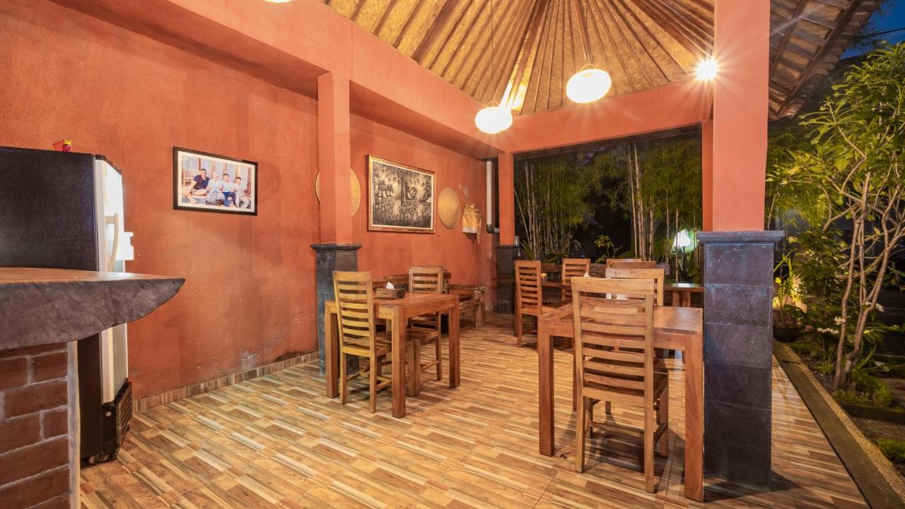 Saka House Hotel Ubud Exterior foto